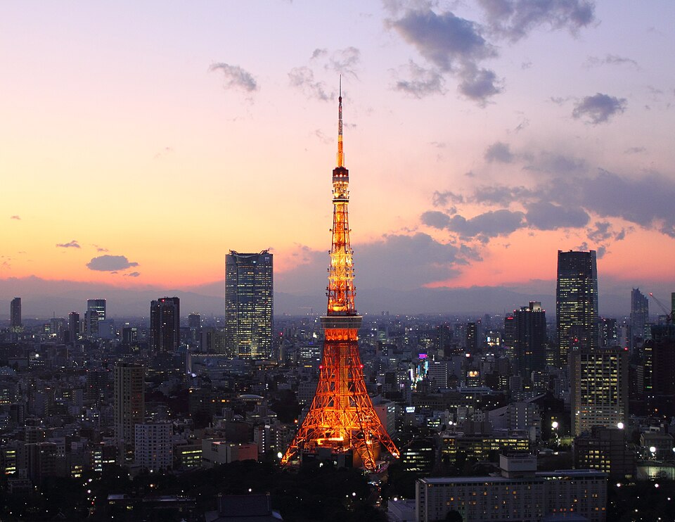 Evening view of Tokyo Tower